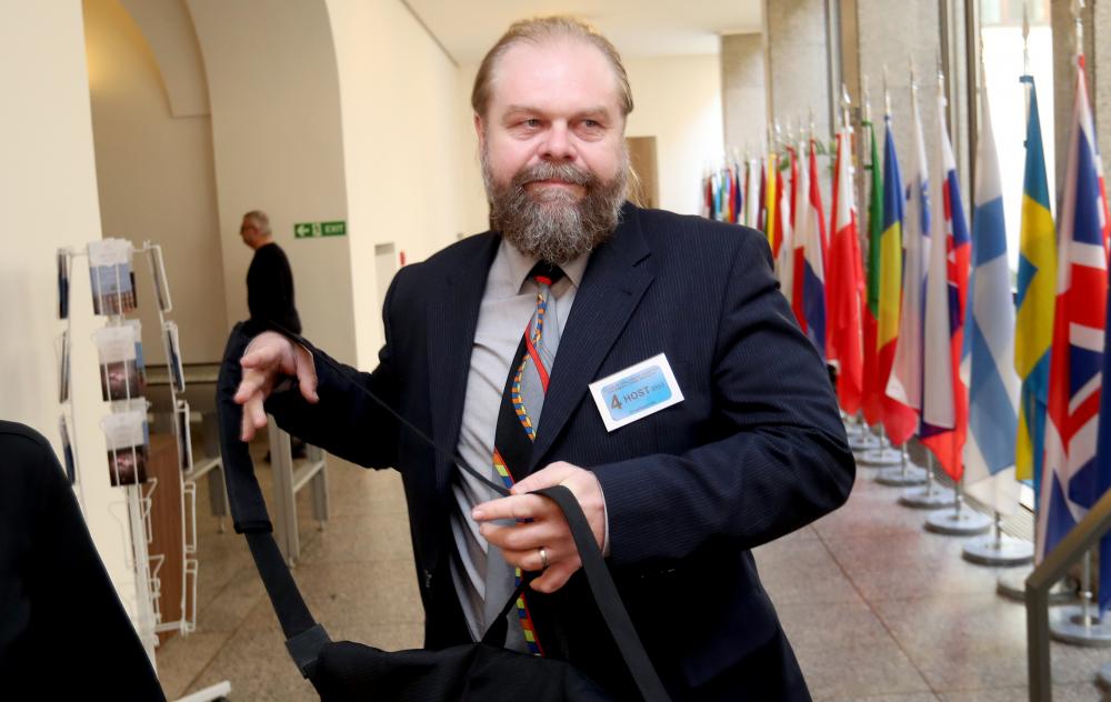 Jaroslav Šaroch a prágai ügyész a cseh parlamentben. Fotó: Michal Šula, MAFRA., irozhlas.cz