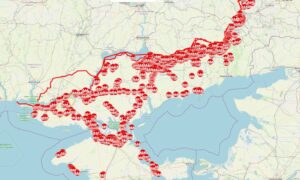 Vezető képünkön a megszállt dél- és kelet-ukrajnai területeken kiépített orosz védvonalakat látják a EO Browser Sentinel Hub vizualizációs és böngésző eszköz térképén. Screenshot.